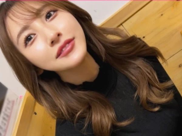 【中出し】性欲を持て余したS級美人妻がが同級生とご無沙汰マンコで不倫SEX！他人チンポと種付け交尾でうっとり痙攣イキ♥