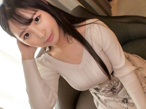 【隠れ巨乳の女子大生】 清楚な見た目とは裏腹にエロすぎる！ 極上おっぱいで挟み込むパイズリ天国♡