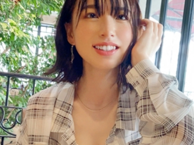 【清楚ビッチの正体】 可愛い顔してエッチが大好き！ 正常位で突かれて乱れる姿は必見の興奮度MAX♡
