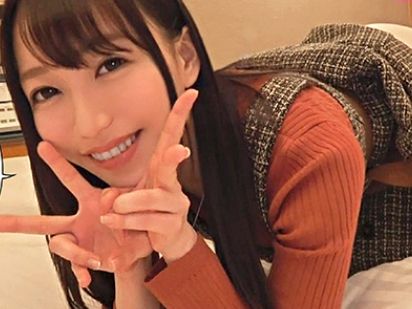 【美ボディOLの初体験】 スレンダー美人の敏感なオマ○コにデカチン挿入！ 電マとピストンでイキまくり♡