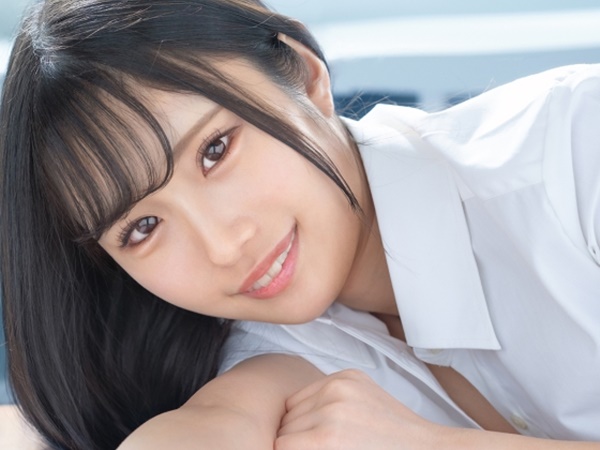 【激カワJKと保健室エッチ】 甘えん坊な美少女と秘密の生ハメ♡ 学校でこっそりイチャラブセックスを激撮！