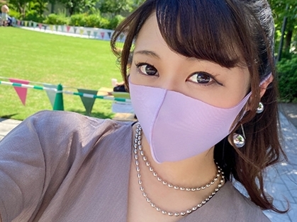 【美少女と激ピストン】 エロカワなカラダを激しく突きまくり！ 揺れるおっぱいと感じる表情に萌え♡