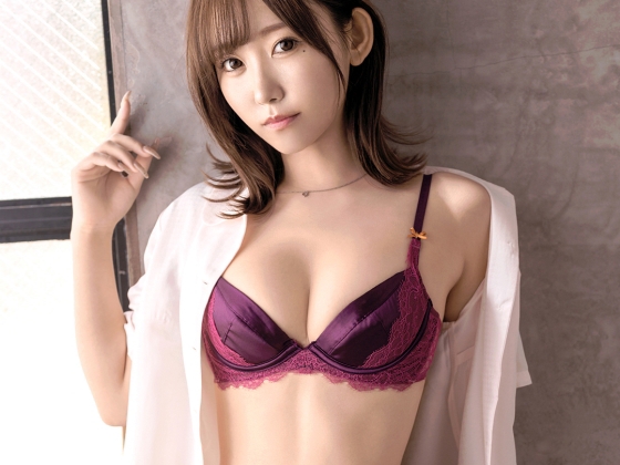 【美尻女神の誘惑】プリッと上がった神尻が眩しい美女が、密着セックスで本能剥き出し！硬直したチ●ポで子宮の奥まで突かれ、喘ぎ声が止まらない！美尻とエロ腰使いがヤバすぎる！♡