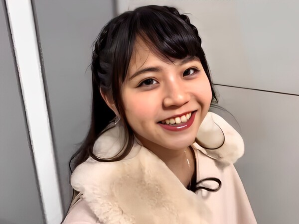 【素人】童顔ちっぱい女子大生、エッチな気分で大胆に！アソコを舐められ、感度MAX！騎乗位で自ら腰を振り、セルフピストンで感じまくる！ウブな見た目とのギャップがたまらない！♡