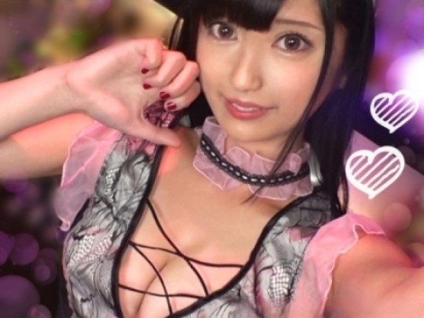 【メイドコンカフェ美少女】『もっと…欲しい…』スレンダーなカラダに卑猥なコスプレが最高！生チンを貪る底なし性欲で、チンポ離さないエロメイドが激しく乱れる！！