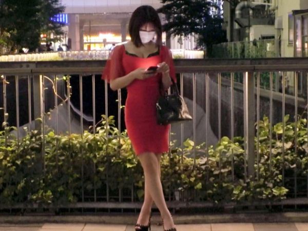 【美巨乳看護師の淫らな裏顔】『こんな私…見ないで…』動物病院のスレンダー看護師がチンポご奉仕で大胆変身！下品なプレイで淫乱マンコが痙攣アクメ！腰をヘコヘコさせちゃう快楽堕ち！