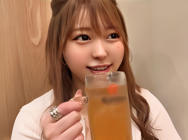 【素人インフルエンサー】笑顔が可愛すぎる彼女がローションまみれでエロモード全開！連続ピストンで感じまくり、美乳にザーメンぶっかけられちゃう♡