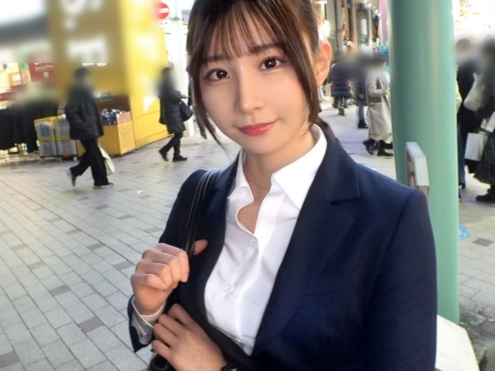 【パンストOLの誘惑】『ダメ…ここじゃ…』スーツ姿の美脚OLをナンパ！黒パンストを破いてバックから激ピストン！お尻丸出しで感じまくるオフィスレディの淫乱セックス♡