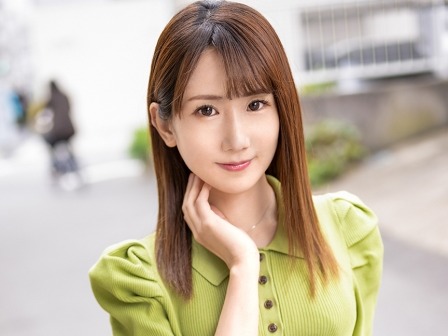 【エステティシャンの裏バイト】スレンダー美女が素人宅でエッチなサービス！背面騎乗位で感じまくり、正常位では顔にザーメンぶっかけられる♡