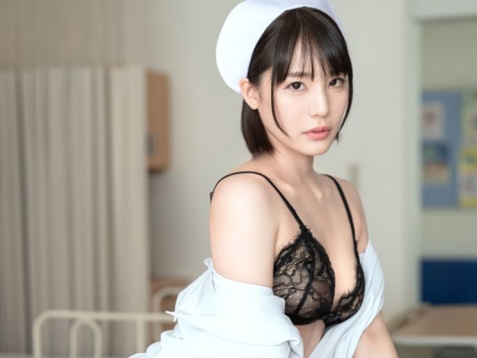 【淫乱ナースの裏の顔】『患者さん、今日も元気ですね♡』清楚系看護師が実はエロい！病院で患者のチ○ポをこっそりお世話する日々…コスプレ姿で本性むき出しの淫乱プレイ！