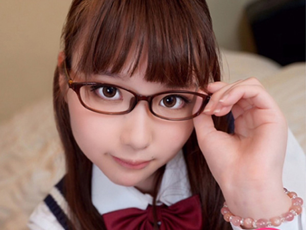 【オタク女子のP活】『もっと奥まで…』メガネっ娘がイラマで嬉し泣き！オタク女子の隠れたエロさ爆発！大人チンポでガチイキしまくる雌豚ちゃん♡