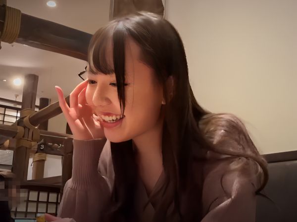 【ちっぱい美少女のドキドキデート】『もっと激しくして…』手首を拘束されたロリっ娘が正常位＆バックでパンパン！興奮MAXのセックスでチンポにメロメロ♡