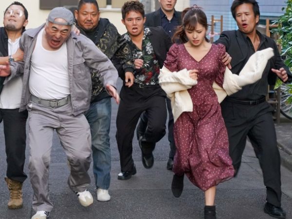 【地元NTR】『やめて…お願い…』帰郷した元カノが夜職時代のストーカー客に居場所を特定され、無理やり犯される…元カレとの甘い再会が一転、胸糞悪い寝取られ劇！