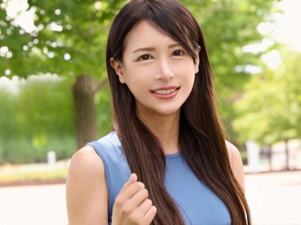 【人妻の裏バイト】『普通の仕事は面倒くさい…』金欠美人妻がAVでエロ仕事に挑戦！性欲全開でチ○ポを求め、本能のままに感じまくる最高のセックス！♡