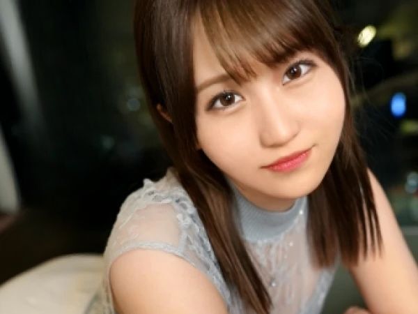 【歯科助手の甘い誘惑】『好きって言って…』美乳美尻の可愛い歯科助手が愛情を求めて中出しOK！ハメ撮りで激しく求め合う濃厚なセックスタイム♡
