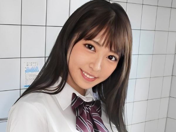 【美少女×制服】ち【制服美少女の秘密】『もう…ダメ…』純粋無垢なJKがスクール水着で誘惑♥ 制服から水着への変身で、エッチなフェラとセックスに夢中になっちゃう！っぱいだけどアソコのキツさと感度は大人顔負け♡背徳感も相まって興奮すること間違いなしの動画ですｗ